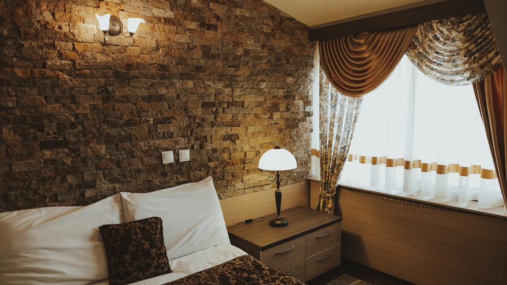 Hotel Sumski Feneri Manastır Dış mekan fotoğraf